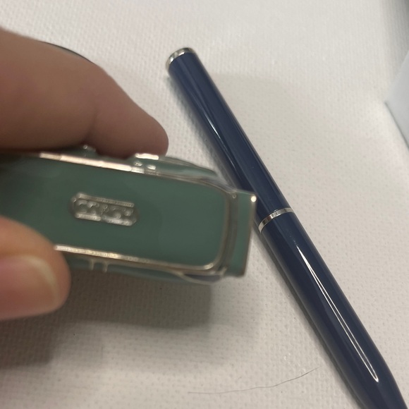 Coach Teal and Navy Enamel Bag Keychain and Black Vintage Coach Pen - Picture 3 of 7